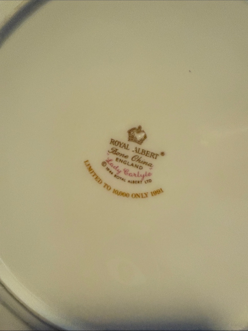 Royal Albert Lady Carlyle Plate Floral Pattern Limited Edition - Picture 2 of 4
